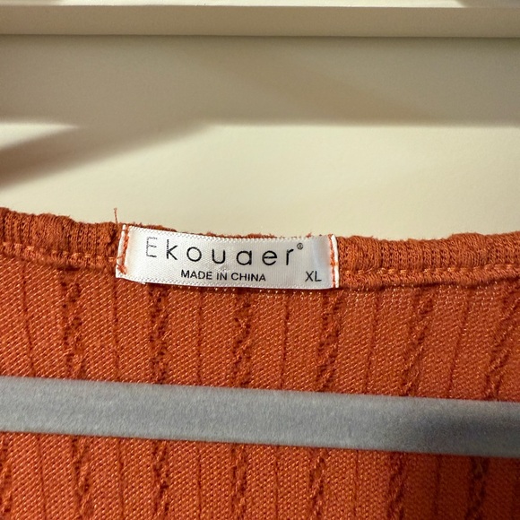 Universal Thread Rust Textured Blouse - Picture 3 of 4